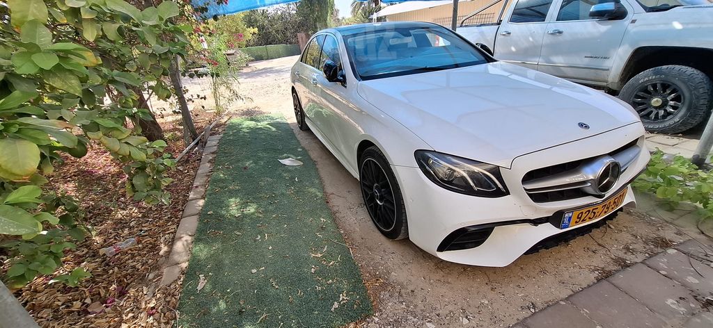 מרצדס-בנץ E-class