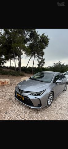 מודעת רכב טויוטה קורולה