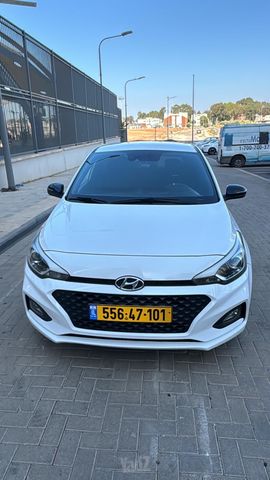 מודעת רכב יונדאי i20