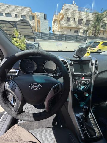 יונדאי i30
