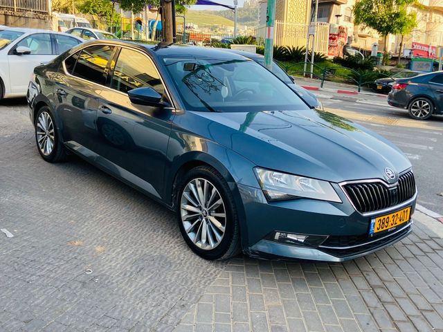 מודעת רכב סקודה סופרב
