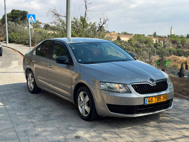 סקודה אוקטביה