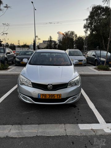 אם ג'י 350