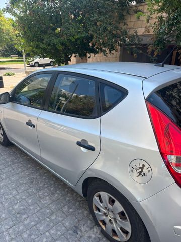 יונדאי i30