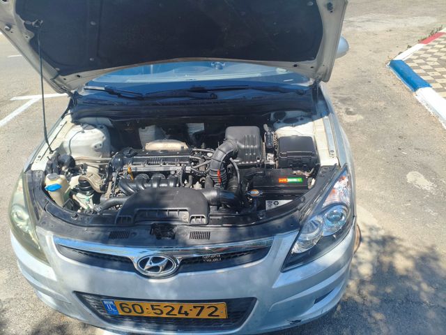 יונדאי i30