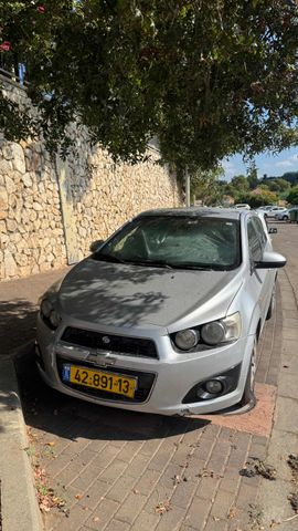 שברולט סוניק