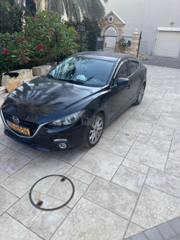 מאזדה 3