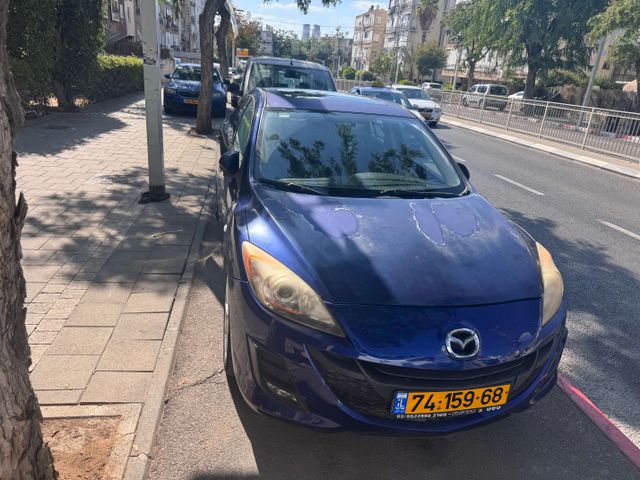 מודעת רכב מאזדה 3