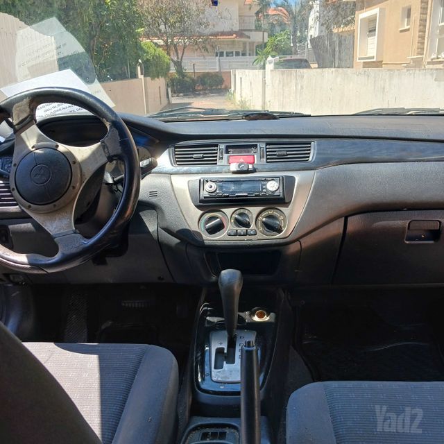 מיצובישי לנסר