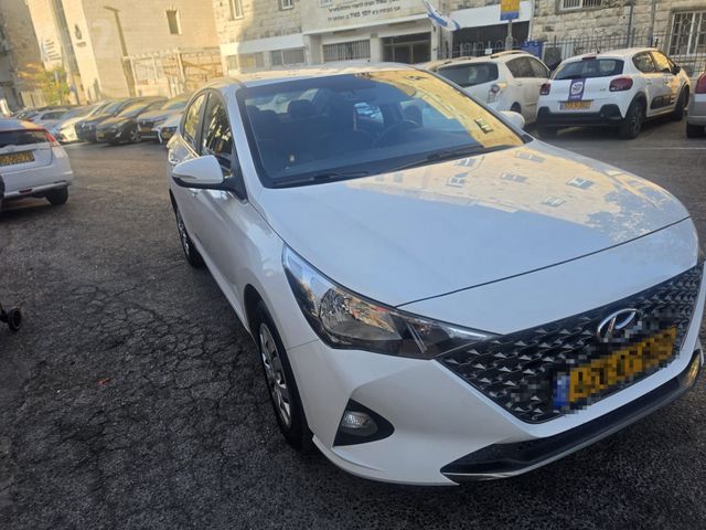 יונדאי אקסנט i25