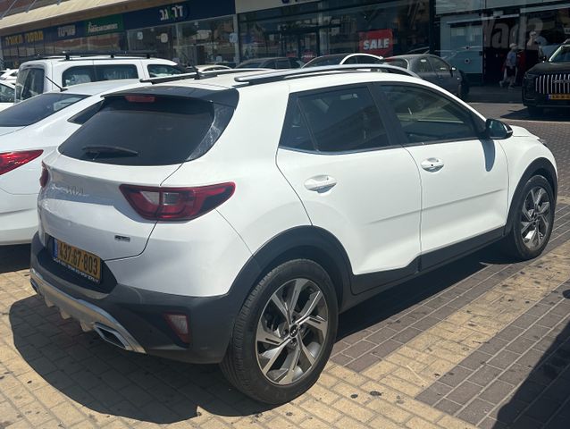 קיה סטוניק
