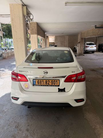 ניסאן סנטרה