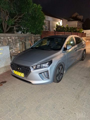 מודעת רכב יונדאי איוניק