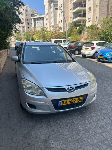 יונדאי i30