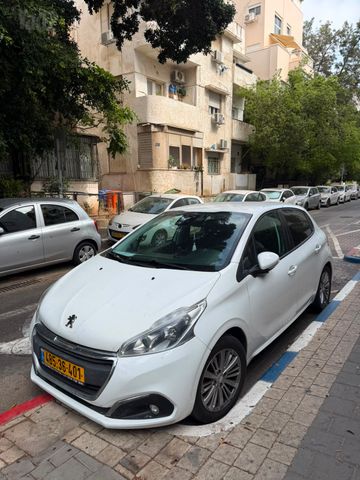 מודעת רכב פיג'ו 208
