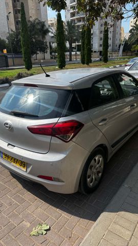 מודעת רכב יונדאי i20