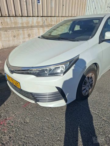 טויוטה קורולה