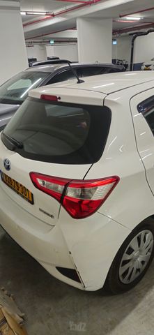 טויוטה יאריס