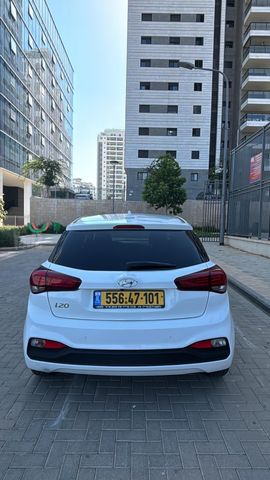 יונדאי i20
