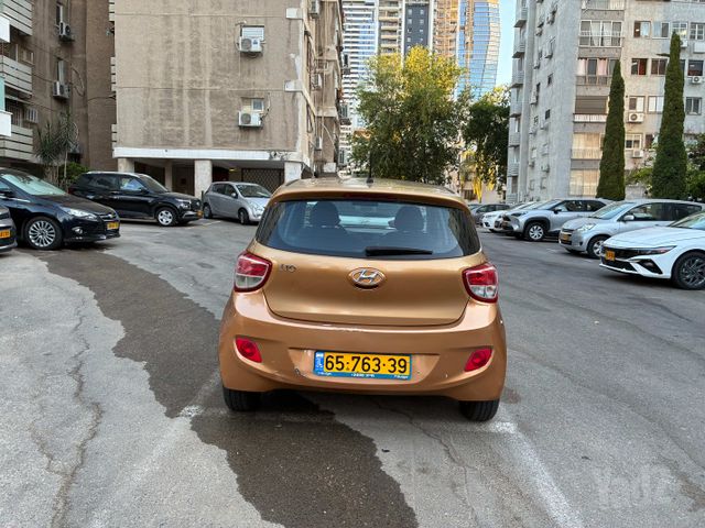 יונדאי i10