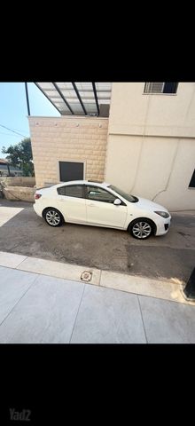 מודעת רכב מאזדה 3