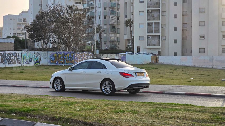 מרצדס-בנץ CLA