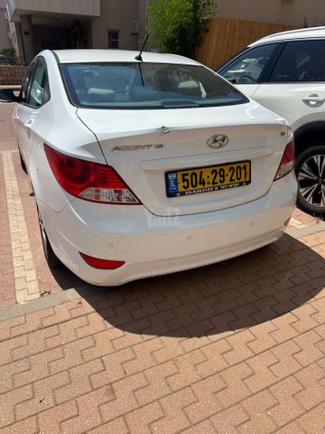 יונדאי אקסנט i25