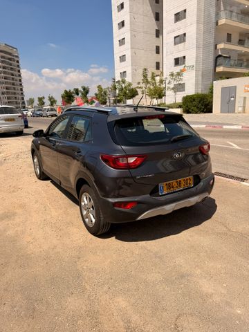 קיה סטוניק