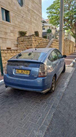 מודעת רכב טויוטה פריוס