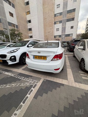 יונדאי אקסנט i25