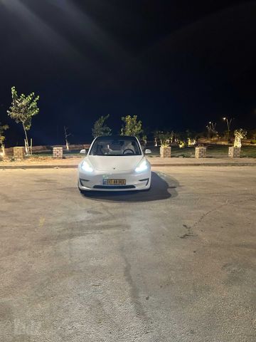 טסלה מודל 3