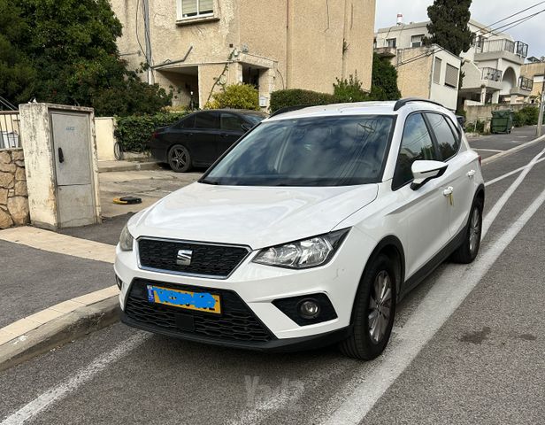 סיאט ארונה