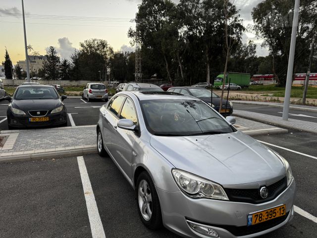 אם ג'י 350