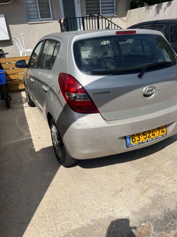 יונדאי i20