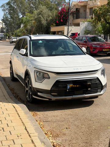 קיה נירו