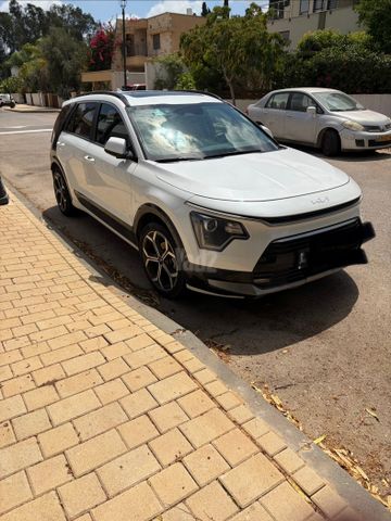 קיה נירו