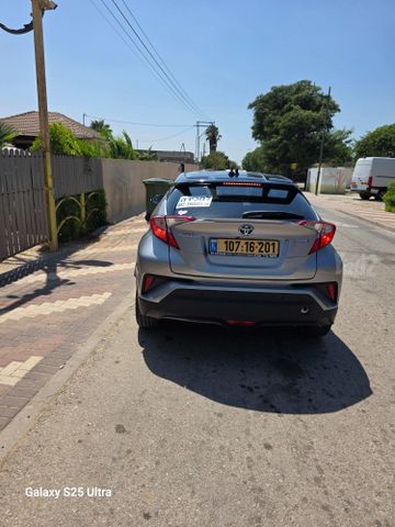 טויוטה C-HR