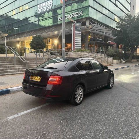 סקודה אוקטביה