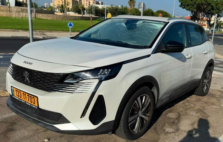 פיג'ו 3008