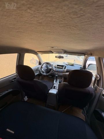מיצובישי טרייטון / L200