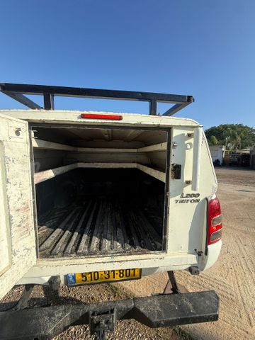 מיצובישי טרייטון / L200