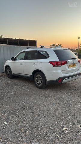 מיצובישי אאוטלנדר