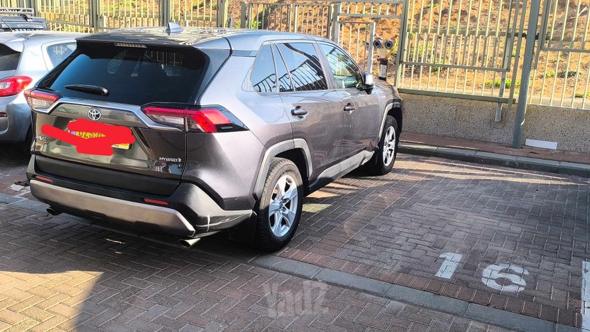 טויוטה RAV4