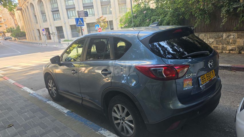 מודעת רכב מאזדה CX-5