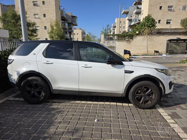 לנד רובר דיסקברי ספורט