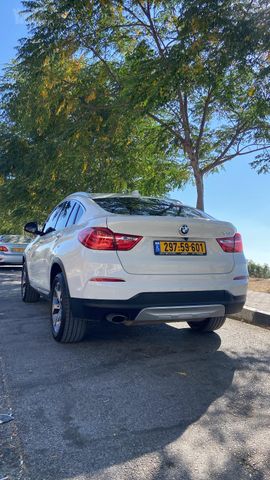 ב מ וו X4
