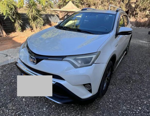 טויוטה RAV4