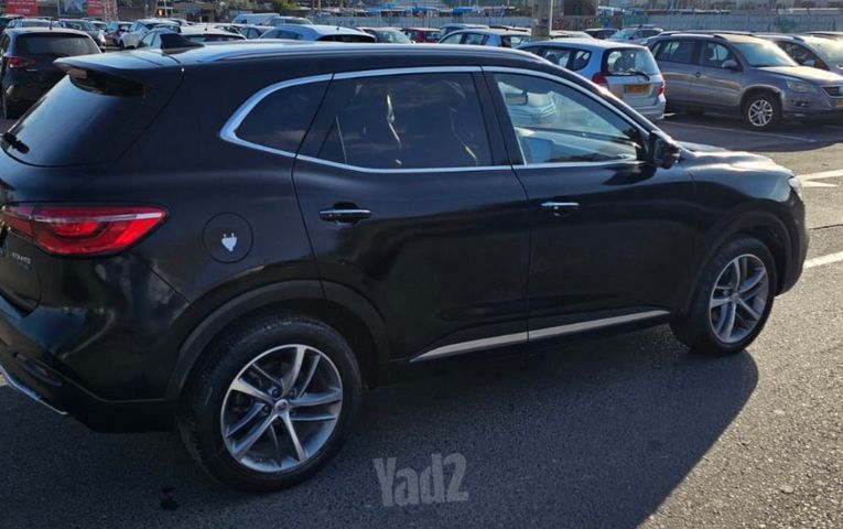 מודעת רכב אם ג'י EHS PHEV 1