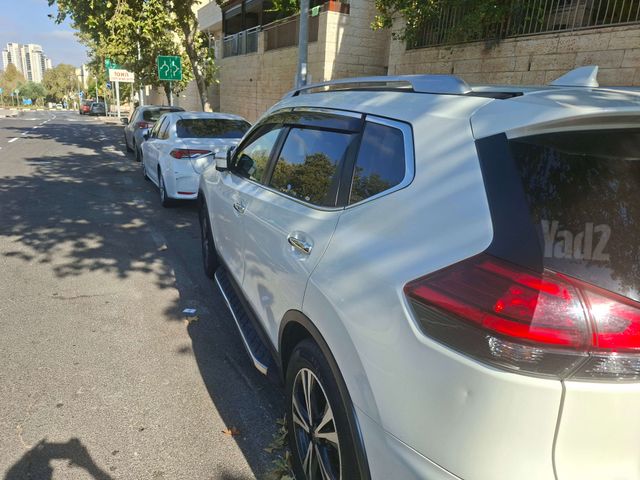 ניסאן אקס טרייל