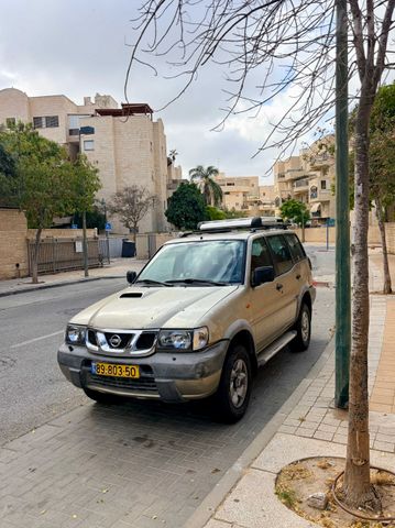 מודעת רכב ניסאן טראנו